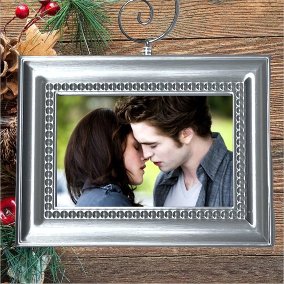 Twilight‎ Bella and Edward Cullen Christmas Tree Ornament - Picture 1 of 3